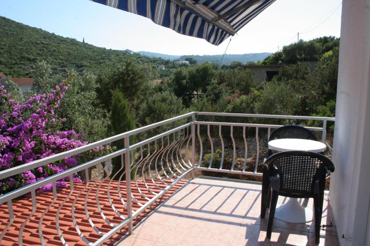 Apartments By The Sea Cove Zarace - Gdinj, Hvar - 4598 Экстерьер фото